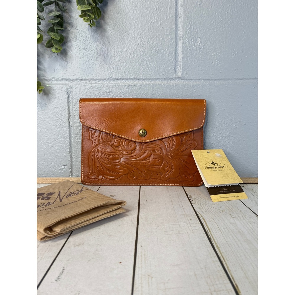 Patricia Nash Florence Tooled Leather Clutch/ iPad Mini Tech Portfolio Tan NWT